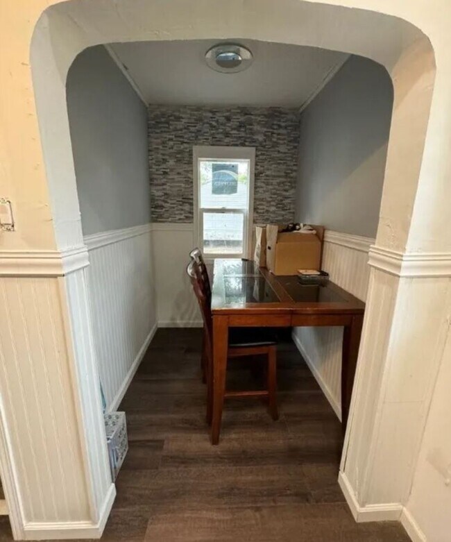 Building Photo - Osmond Duplex
