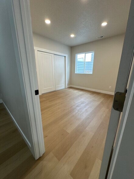 Building Photo - 4589 W Hiddleston Dr