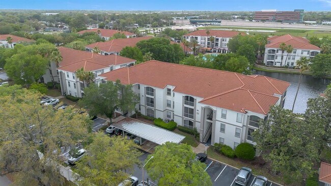 Building Photo - 2705 Maitland Crossing Way