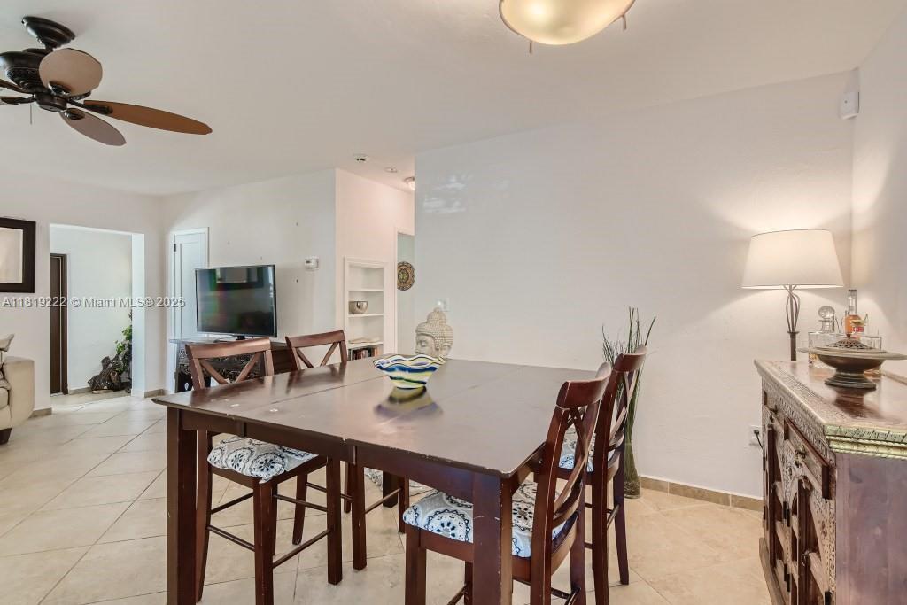 Building Photo - 6890 SW 51st St