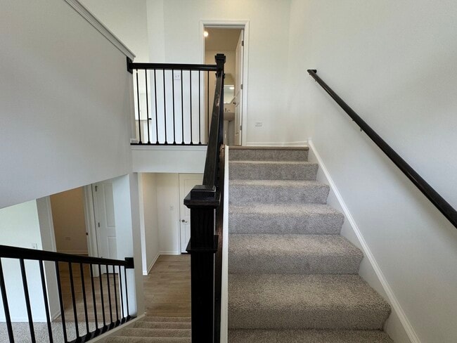 Building Photo - 14945 S McCarthy Cir