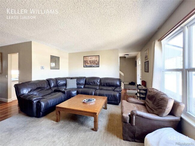 Building Photo - 2115 Rimhouse-
