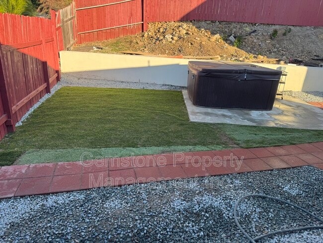 Building Photo - 5263 Tipton St