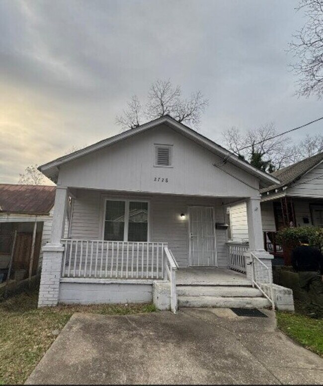 Building Photo - 2728 9th St