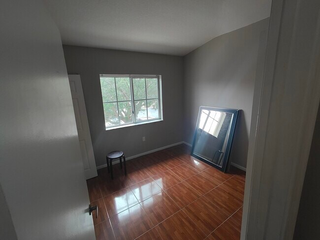 Building Photo - 3740 N Jog Rd