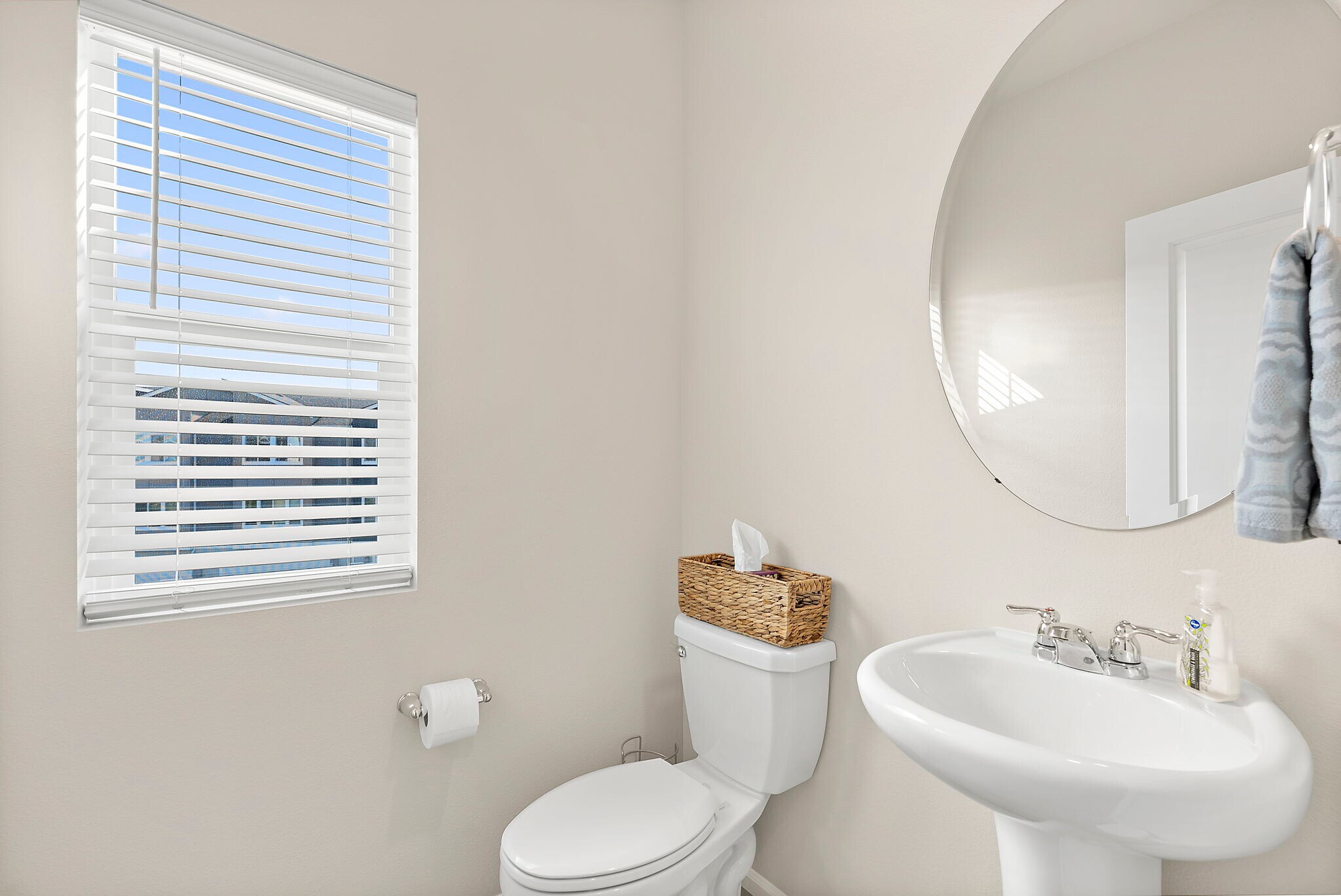 Building Photo - 17525 110th Ave E