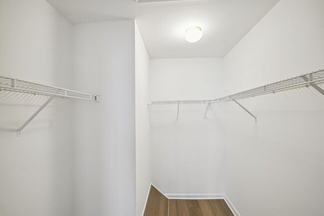 Building Photo - 13913 Highstream Pl