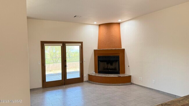 Building Photo - 4440 W Mountain Side Dr