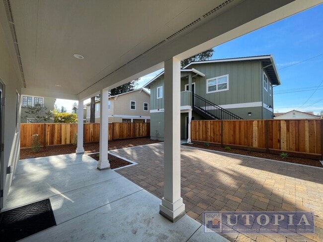 Building Photo - ROOM FOR RENT: Gorgeous, NEW Construction in Desirable, Sunny Prospect Heights!  Co-signers Accep...