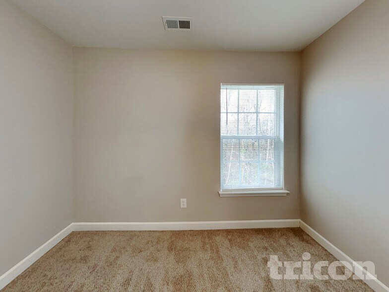 Building Photo - 3521 Dashiel Dr