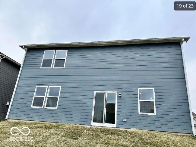 Building Photo - 729 Felix Dr