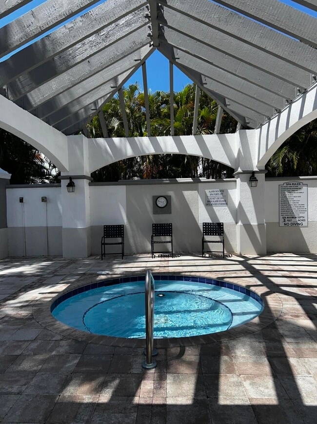 Building Photo - 11019 Legacy Ln