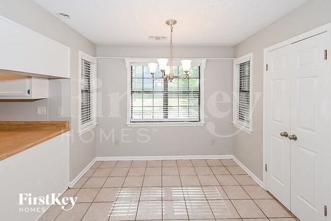 Building Photo - 2530 Doe Run Ln