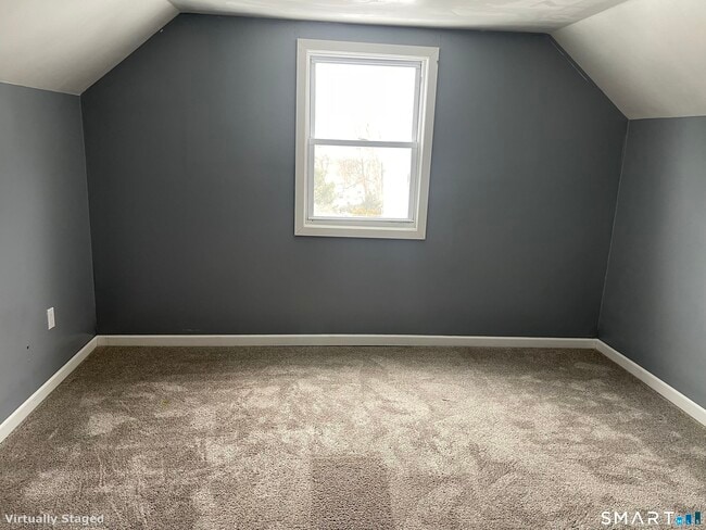 Building Photo - 114 Judd St