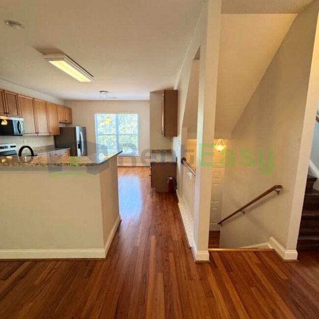 Building Photo - 4405 Harlesden Dr