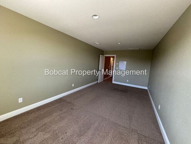 Building Photo - 1360 Turner Ct