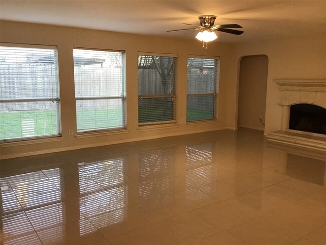 Building Photo - 19818 Twisted Creek Dr