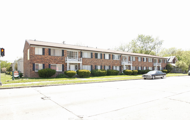Primary Photo - Lahser & Six Apartments