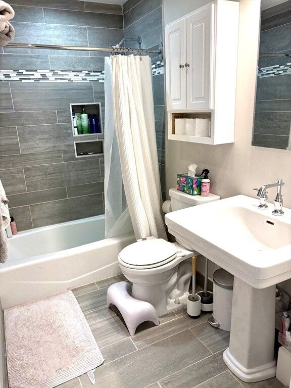 Building Photo - 127 Kilsyth Rd