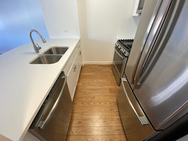 Building Photo - 75-25 153rd St