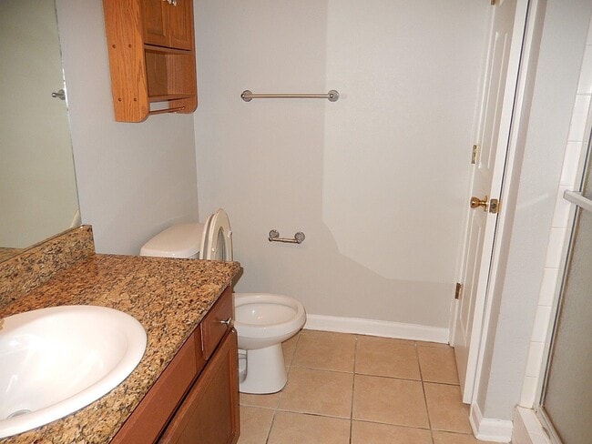 Building Photo - 600 Ponderosa Cir