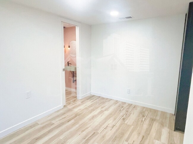 Building Photo - 6026 N 79th St