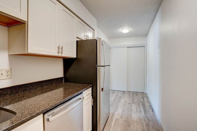 Building Photo - $1,050 | 2 Bedroom, 1 Bathroom Apartment | No Pets | Available for August 1st, 2026 Move In!