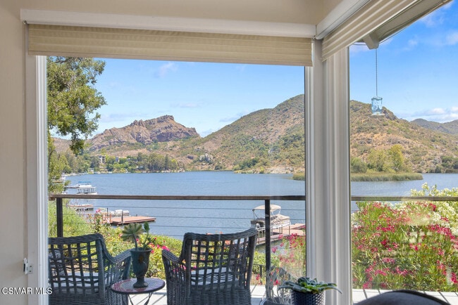 Building Photo - 498 Lake Sherwood Dr