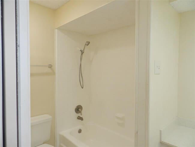 Building Photo - 14309 Misty Meadow Ln