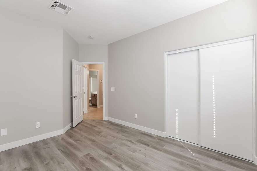 Building Photo - 7532 Port Orchard Ave