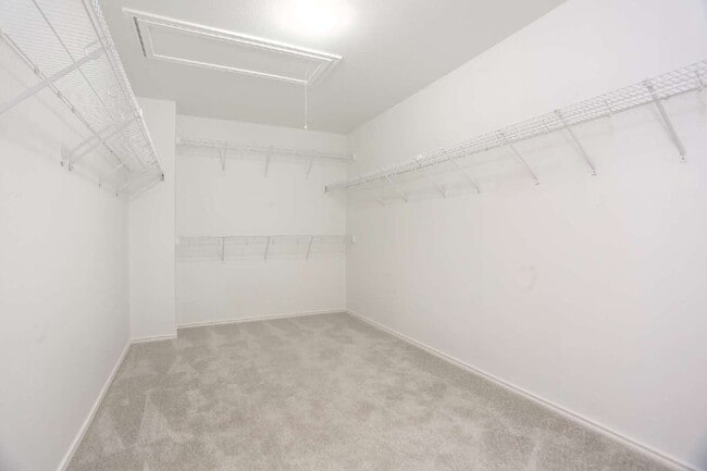 Building Photo - 14514 Redwood Valley