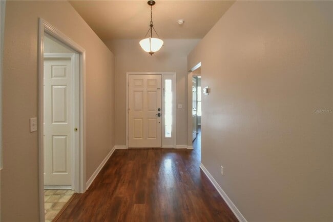 Building Photo - 1094 Bluegrass Dr