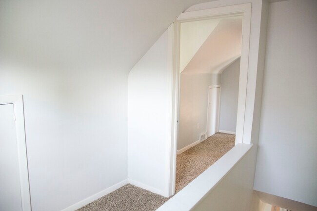 Building Photo - 1242 Genesee Ave