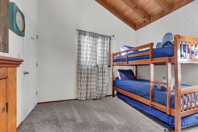 Building Photo - Available for $1,950/month unfurnished or $2,050/month furnished.