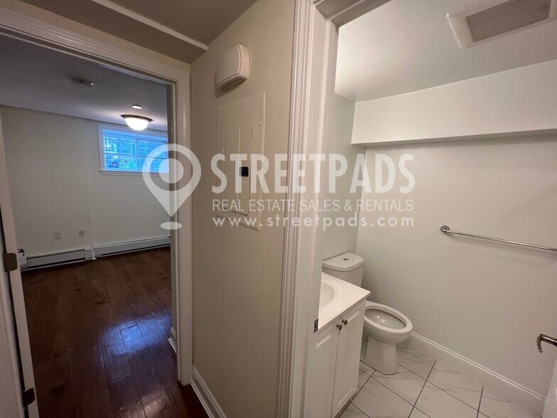 Building Photo - 55 Langdon St