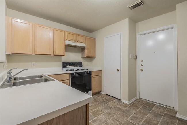 Building Photo - 11711 Sunny Stream Dr