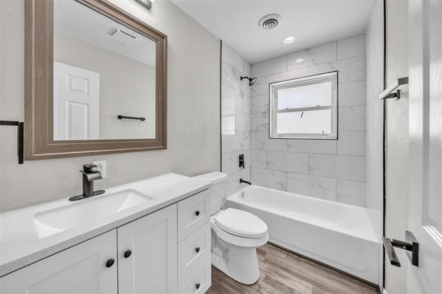 Building Photo - 600 N Mill St