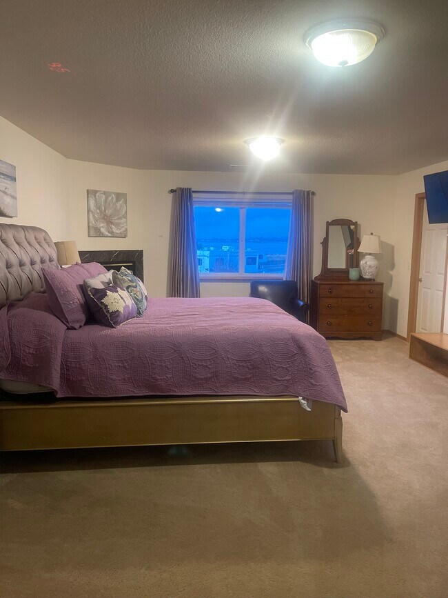 Building Photo - 1361 Buhne Dr