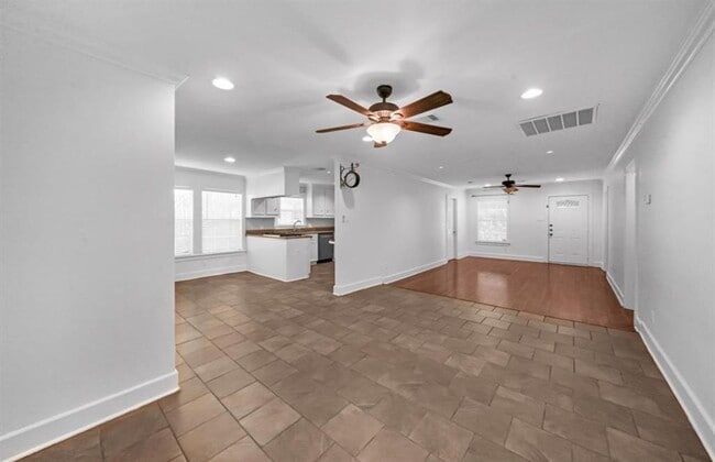 Building Photo - 7310 Moss Rose St
