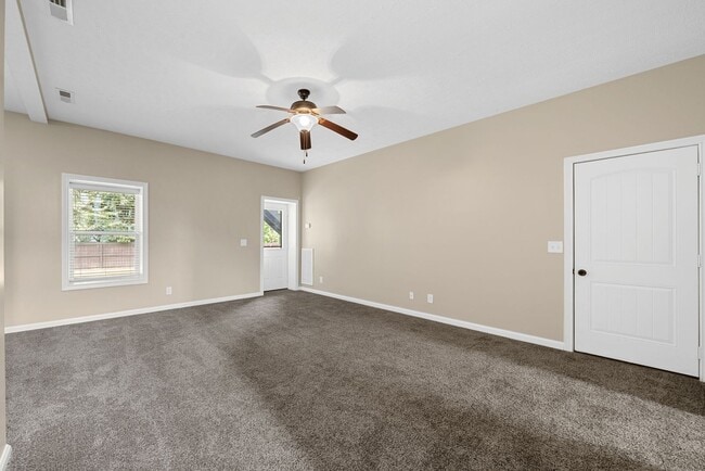 Building Photo - 1227 Brigade Dr