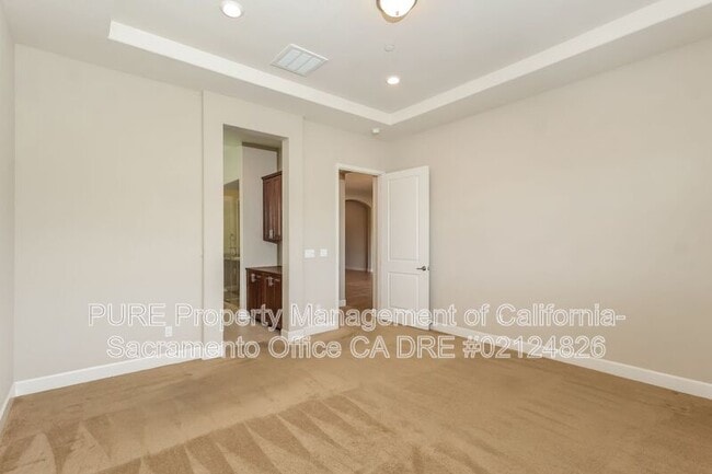 Building Photo - 5281 Brentford Way