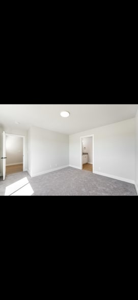 Building Photo - 3919 E Razor Dr