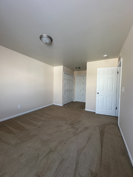 Building Photo - 602 Sunset Ln