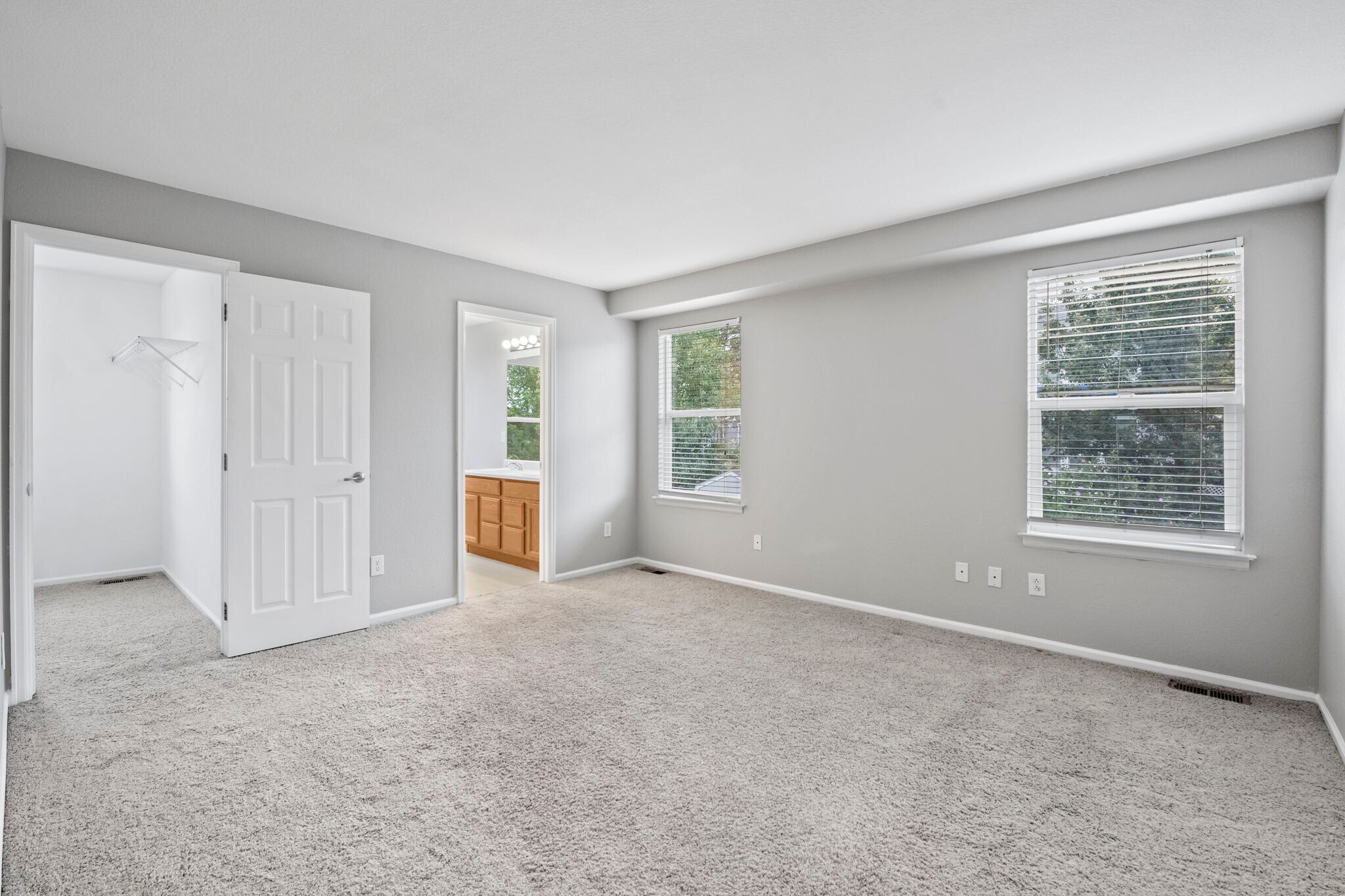 Building Photo - 637 N 48th Ave