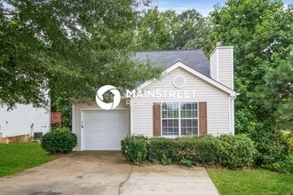Building Photo - 3 Bedroom Pet-Friendly Home in Douglasville, GA with Main Street Renewal