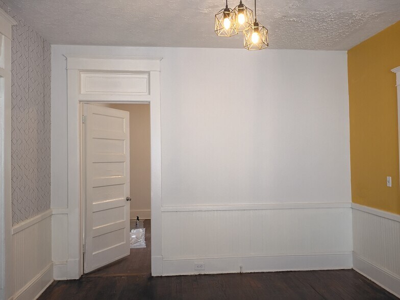 Building Photo - 1081 Arlington Ave SW