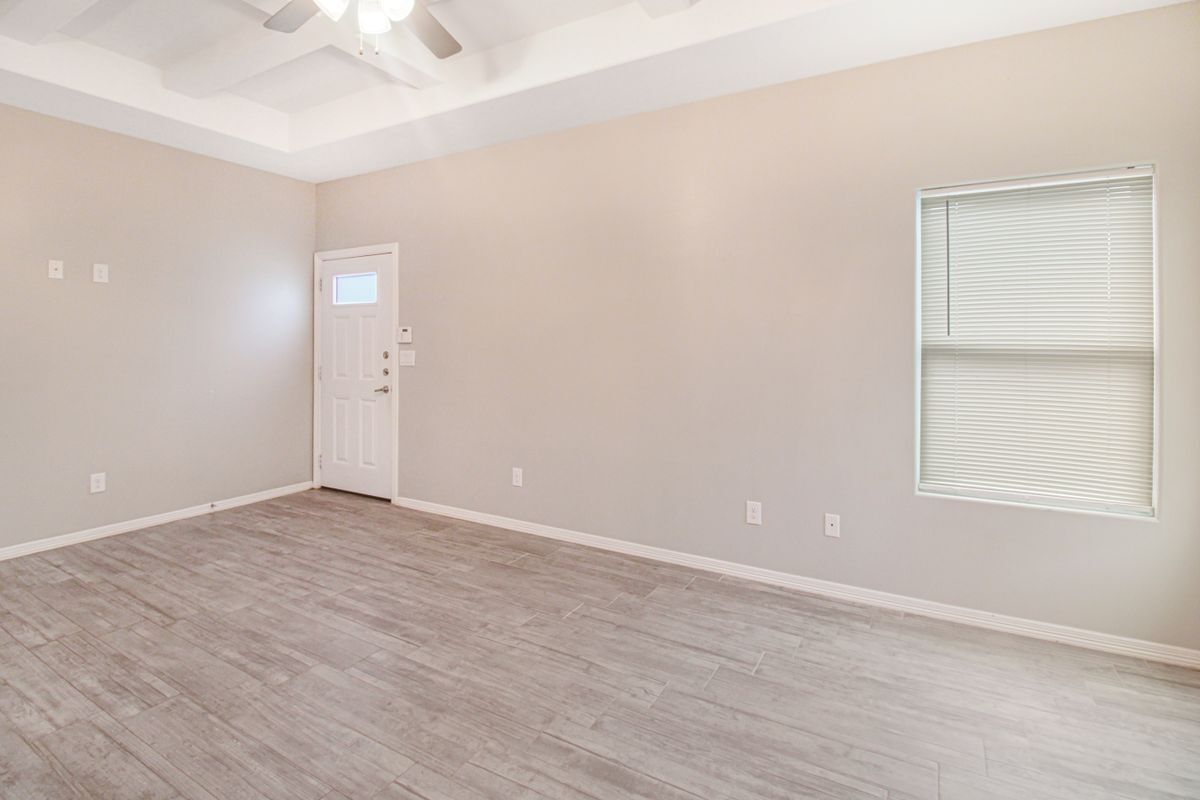 Building Photo - 1809 Stauffers St