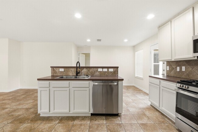 Building Photo - 7719 Serene Wood Ln