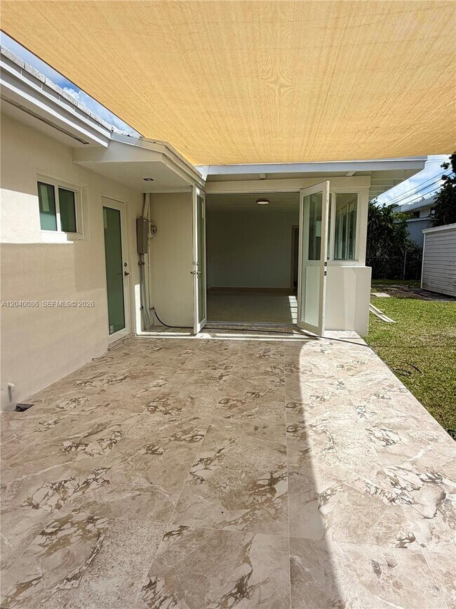 Building Photo - 8235 SW 62nd Pl
