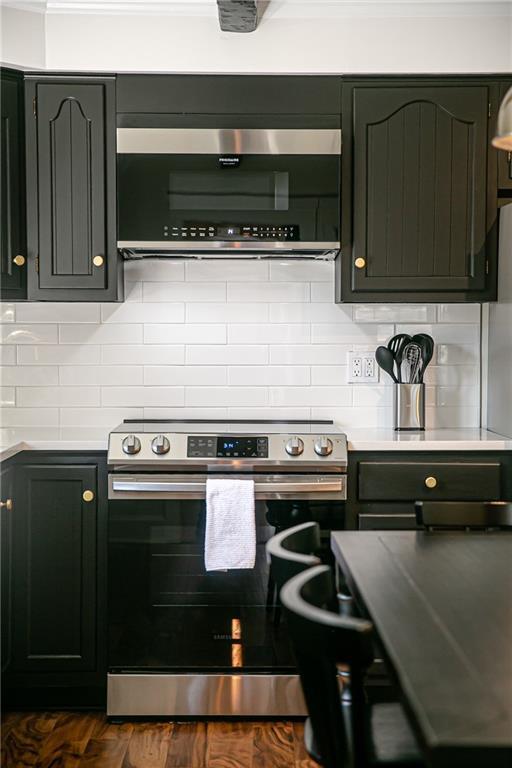 Building Photo - 5 Cherry St